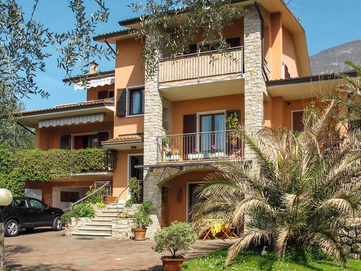 Apartment Villa Rizzardi-1 By Interhome Мальчезине